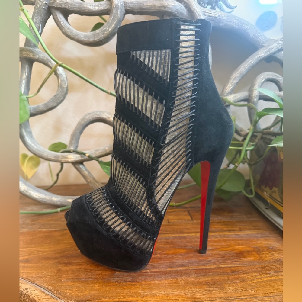 Brand New Christian Louboutin Stitch Me Velour Booties in Black.